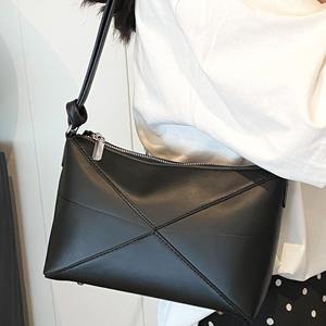 Fashionable crossbody <b>bag</b> for women in <b>red</b>, leather material and geometric patchwork design - Product Image 1