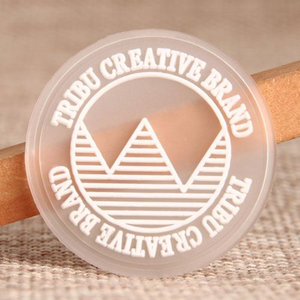 Étiquette de logo personnalisée en PVC caoutchouc pour couture latérale, patch 3D transparent en relief pour vêtements de sport, maillots de bain et sacs à dos - Product Image 2