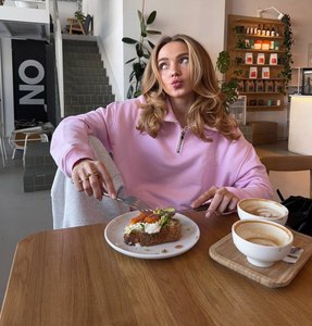 Outdoor Sporty Quarter Zip Pullover <b>Women</b> Loose Fit Early Autumn Fleece Sweatshirt Long Sleeve Trendy Streetwear Activewear Tops - Product Image 3