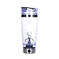 Nouvelle conception de bouteille d'eau intelligente en plastique de 20 oz, à large ouverture, mélangeur de jus automatique rechargeable, shaker électrique pour protéines pour la salle de sport