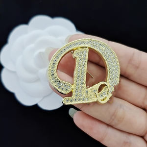 Trendy Retro Brass Zircon <strong>Brooches</strong> Best-Selling Designer Women's <strong>Brooches</strong> Wedding &amp; Party Gift - Product Image 5