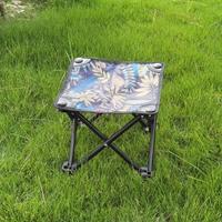 Mini chaise de camping pliable moderne, structure en fer, tissu polyester - Légère, portable, pour cuisine extérieure, salon, salle à manger, jardin