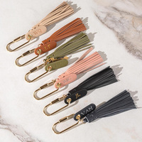 Porte-clés en cuir personnalisé avec initiales gravées, pompon, monogramme, nom, logo, pendentif de sac, vente en gros