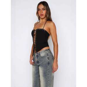 Haut court dos nu pour femme en spandex et polyester respirant, avec détail lacé au dos - Product Image 2