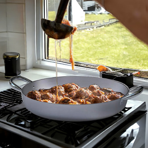 Olla para Sopa y Caldo de Aluminio de 32 cm con 2 Asas - Product Image 3