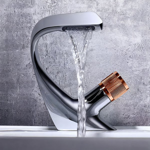 Grifo de cisne de lavado cromado con núcleo de válvula de cerámica de latón macizo de oro rosa de un solo mango de lujo moderno para grifos de lavabo de baño de Hotel - Product Image 3