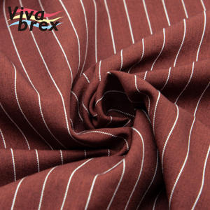 Tissu rayé <span class=keywords><strong>haut</strong></span> <span class=keywords><strong>de</strong></span> <span class=keywords><strong>gamme</strong></span> en spandex premium 2026, matière rayée <span class=keywords><strong>de</strong></span> mode, mélange 200 g/m², respirant, pour vêtements et <span class=keywords><strong>ameublement</strong></span>, faible MOQ - Product Image 3