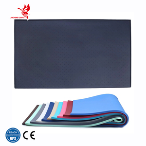 Napperon en silicone <span class=keywords><strong>pour</strong></span> <span class=keywords><strong>chien</strong></span> et chat, <span class=keywords><strong>tapis</strong></span> <span class=keywords><strong>pour</strong></span> éviter les débordements de nourriture et d'eau, adapté aux petits, moyens et grands animaux de compagnie - Product Image 4