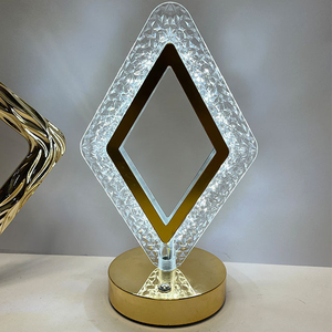 Lámpara de Mesa con Domo de Cristal y Diamantes, LED E26, Luz Blanca Cálida 2700K, Estilo Escandinavo, Madera Contemporánea, Decorativa para Dormitorio - Product Image 1