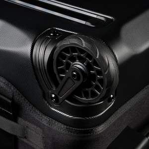 防水黑色行李箱 旅行服装袋 男士行李袋 设计师定制徽标 带轮随身行李箱 - Product Image 5