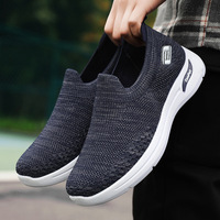 Prix d'usine Baskets orthopédiques pour hommes avec soutien de la voûte plantaire Chaussures de marche confortables respirantes et antidérapantes