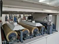 Machine à polir le bois pour le brossage des surfaces en bois massif et la finition de la texture des graines de bois, puissance 11 kW, garantie 1 an
