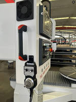 Máquina de Grabado CNC de 5 Ejes Rongchi ATC para Madera, Espuma y Moldes Compuestos con Sistema de Carga y Descarga y Recolección de Polvo 9.5kW