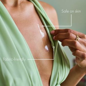 Cinta Adhesiva Transparente de Doble Cara para Ropa y Vestidos, Ideal para Hijab, Ropa Interior y Accesorios de Moda - Product Image 5