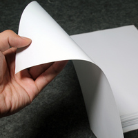 Papier pour carnet en rouleau jumbo de haute qualité, non couché, sans bois, offset, simple face, 96-103% de luminosité, pâte vierge, usage industriel