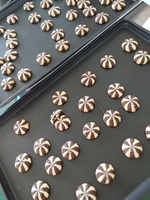Machine d'alignement de plateau automatique à haute efficacité HanJue nouveau 220v pour Mochi Ice Cream Kibbeh Kubba Mooncake