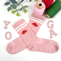 Nouveau Style coton Grippy respirant femmes brodé Yoga Gym Logo personnalisé anti-dérapant antidérapant mignon poignée Pilates chaussettes