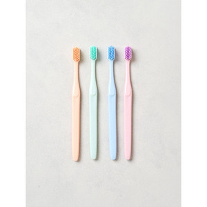 Paquete de 4 cepillos de dientes desechables de microfibra de Color duro medio súper suave carbón Nylon PP plástico diseñado para blanquear el hogar - Product Image 1