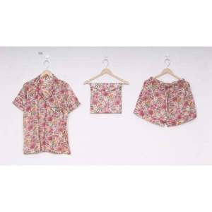 Conjunto de Pijama Corto de Algodón Puro Satinado Estampado a Mano, Transpirable, para Mujer, Ropa de Dormir de Otoño, Cintura Elástica, Cuello Camisero - Product Image 1