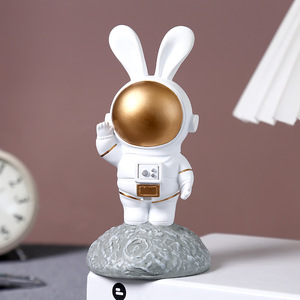 Astronaut Desktop Night Light Figurine Resin Craft Ornament Tap Control USB Led Light Home Decor Gift - Product Image 4
