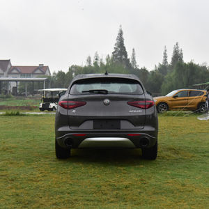 Voitures <span class=keywords><strong>SUV</strong></span> de haute qualité <span class=keywords><strong>Alfa</strong></span> <span class=keywords><strong>Romeo</strong></span> Stelvio 2.0L L4 280HP voitures à essence 5 places voitures neuves à grande vitesse - Product Image 6