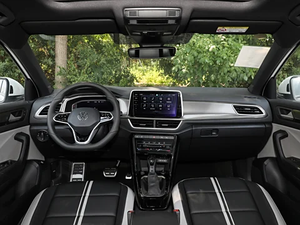 En Stock v w <span class=keywords><strong>T</strong></span> <span class=keywords><strong>Roc</strong></span> R <span class=keywords><strong>Line</strong></span> 2024 1,5 <span class=keywords><strong>T</strong></span> 300TSI 2WD Starlight Edition con panorámica Sunproof SUV - Product Image 5