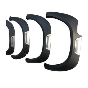 Vente de Deract d'usine, accessoires automobiles, roue, sourcil, garde-boue évasé, 4 pièces pour revo16-19 revo2021, garde-boue évasé de voiture - Product Image 3