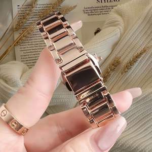 Reloj de cuarzo con correa de cuero/cuero de cocodrilo estilo empresarial para mujer - Product Image 6