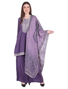 Conjunto de traje Chanderi morado con bordado Zari, que incluye una kurta de georgette y pantalones de crepé. - Product Image 6