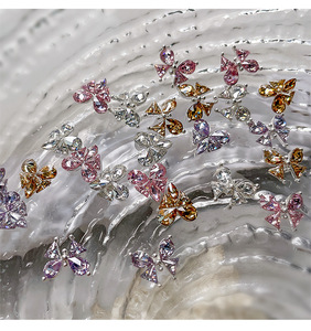 5 piezas de diamantes de imitación de circonita con forma de corazón y lazo para uñas, con parte trasera plana, adornos brillantes para uñas, OEM ODM, decoración de uñas brillante - Product Image 2