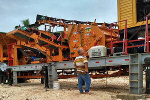 40-60tph Móvil Trituradora de mandíbula y trituradora de impacto planta de trituración y cribado móvil portátil trituradora de piedra - Product Image 3