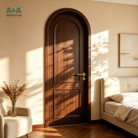 Porte de chambre moderne rétro personnalisée en noyer, porte battante acoustique en bois massif avec vitrage cintrée pour projet de villa