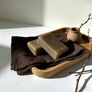 Jabón Terapéutico de Alquitrán de Pino Marrón con Aceite de Café para el <span class=keywords><strong>Tratamiento</strong></span> del Cuero Cabelludo y la Piel, Caspa, Acné, Psoriasis, Eccema - Product Image 1