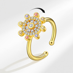 Anillos de circonita cúbica 5A coloridos y a la moda, chapados en oro de cobre, con brújula giratoria de la buena suerte china, joyería antiansiedad al por mayor - Product Image 2