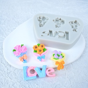 Molde de Silicona Creativo UNIMOUND con Forma Irregular para el Día de San Valentín, Decoración para Hornear, Apto para Horno/Congelador/Lavavajillas, Crema - Product Image 3