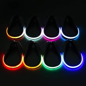 Lampes à clipser MYT pour coureurs - Éclairage blanc froid IP33 avec interrupteur à bouton et piles pour course à pied/marche/jogging/vélo - Product Image 5