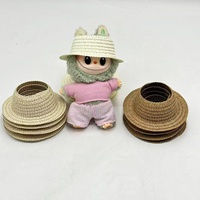 Vente en gros transfrontalière : Mini chapeau de paille naturelle respirant pour poupée et jouet pour animal de compagnie, modèle d'été sans oreilles et à calotte vide, pour tête de 48-50 cm