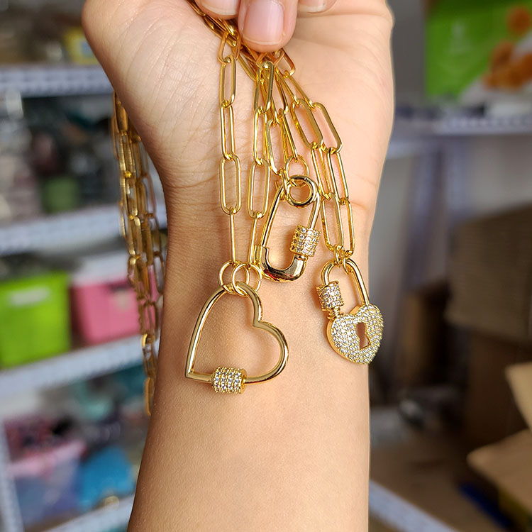 NZ1034人気のシックなゴールドCZダイヤモンドスクリュークラスプ