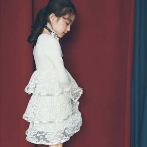 Nuevo Vestido Infantil de Tul con Encaje y Flores en Capas, Estilo Sexy y Elegante - Product Image 3