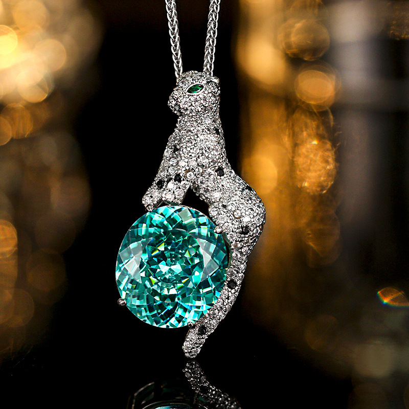 Para Green Pendant with Xiaobang Chain