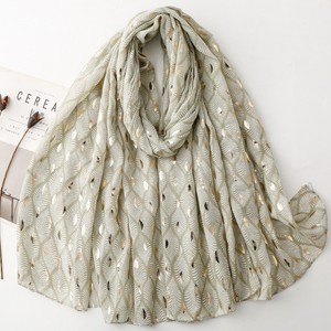 Nouveauté : Châles larges en voile de coton imprimé pour femmes, foulards musulmans doux et grands à motifs floraux pour dames de Malaisie - Product Image 3