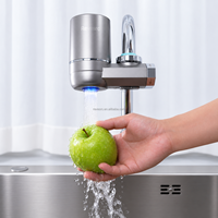 Filtre à eau universel pour robinet avec plusieurs adaptateurs, compatible avec la plupart des robinets ronds, pour une utilisation en cuisine et en salle de bain dans les maisons