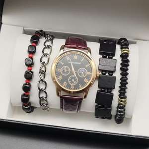 Ensemble <span class=keywords><strong>montre</strong></span> décontractée et bracelet pour hommes, lot <span class=keywords><strong>de</strong></span> 5 pièces à prix très bon marché, coffret cadeau <span class=keywords><strong>montre</strong></span> et bracelet tendance pour hommes CC039 - Product Image 5