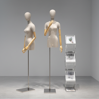 Maniquí de Exhibición de Ropa de Alta Calidad, Modelo Femenino de Madera Reuners con Cabeza y Brazos en Posición de Pie