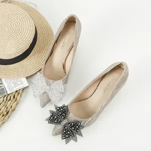 Moda arco zapato flor <span class=keywords><strong>zapatos</strong></span> encabezado sandalias clínica diamante arco <span class=keywords><strong>zapatos</strong></span> decoración encanto apliques - Product Image 2