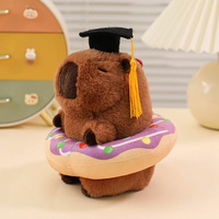 19cm Adorable Graduation Capybara Peluche Jouets en Donuts