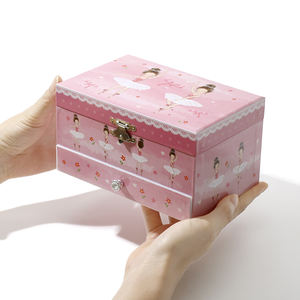 Boîte de rangement pour bijoux musicaux pour filles avec ballerine tournante Boîte à bijoux musicale pour enfants avec ensemble de bijoux - Product Image 4