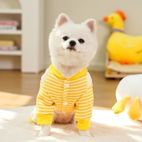 Vêtements pour animaux de compagnie : Combinaison Preppy à rayures pour chien, motif canard de dessin animé et frites, tenue quatre pattes avec anneau de traction intégré