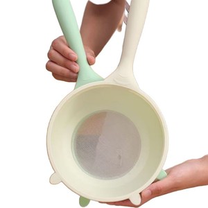 Passoire à mailles fines en plastique avec poignée pour laver les légumes et les fruits, utilisation en cuisine - Product Image 3
