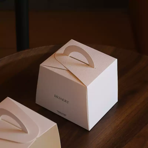 กล่องเค้กสี่เหลี่ยมพร้อมถาดสำหรับบรรจุภัณฑ์เบเกอรี่ ขายตรงจากโรงงาน กล่องกระดาษใส่ขนมเฟย์ลิทีน ทรงเกล็ดหิมะแบบเรียบง่าย - Product Image 6